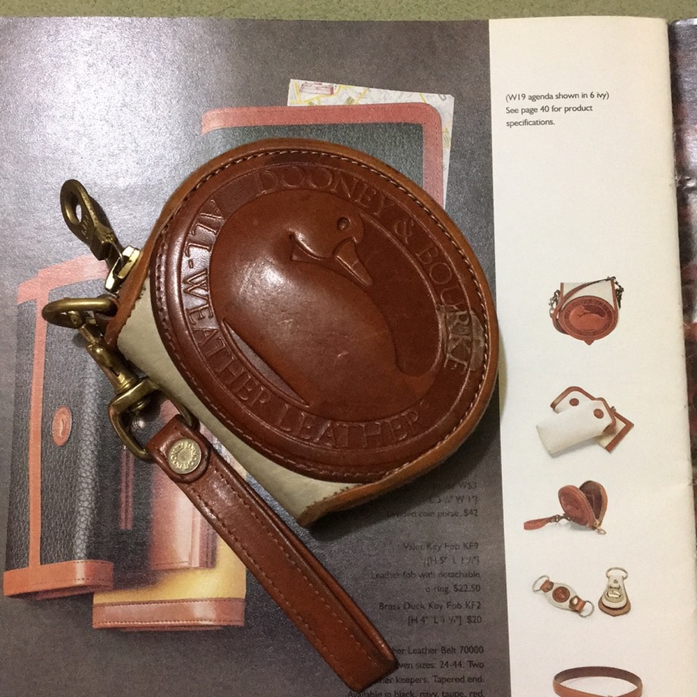DOONEY & BOURKE Zip Around Coin Purse W53
